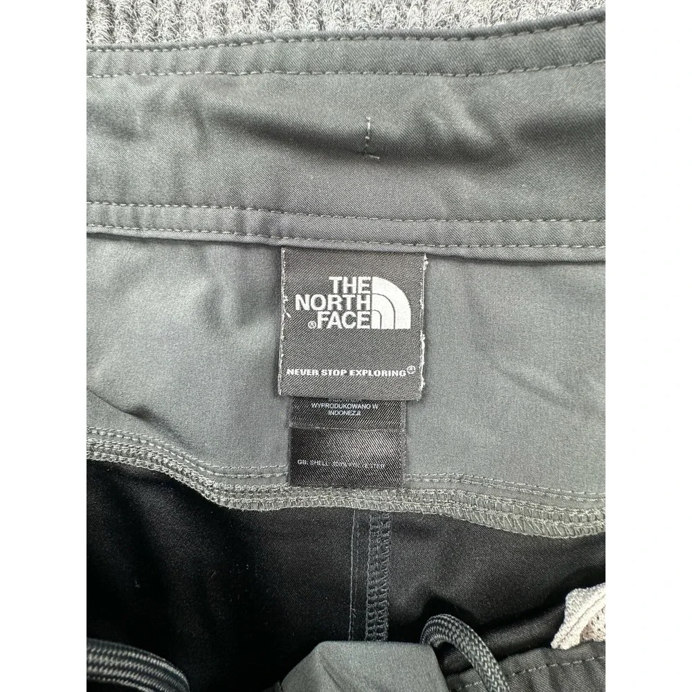 The North Face Shorts Mens‎ 38 Black Chino Golf Dress Zippered Pockets Logo